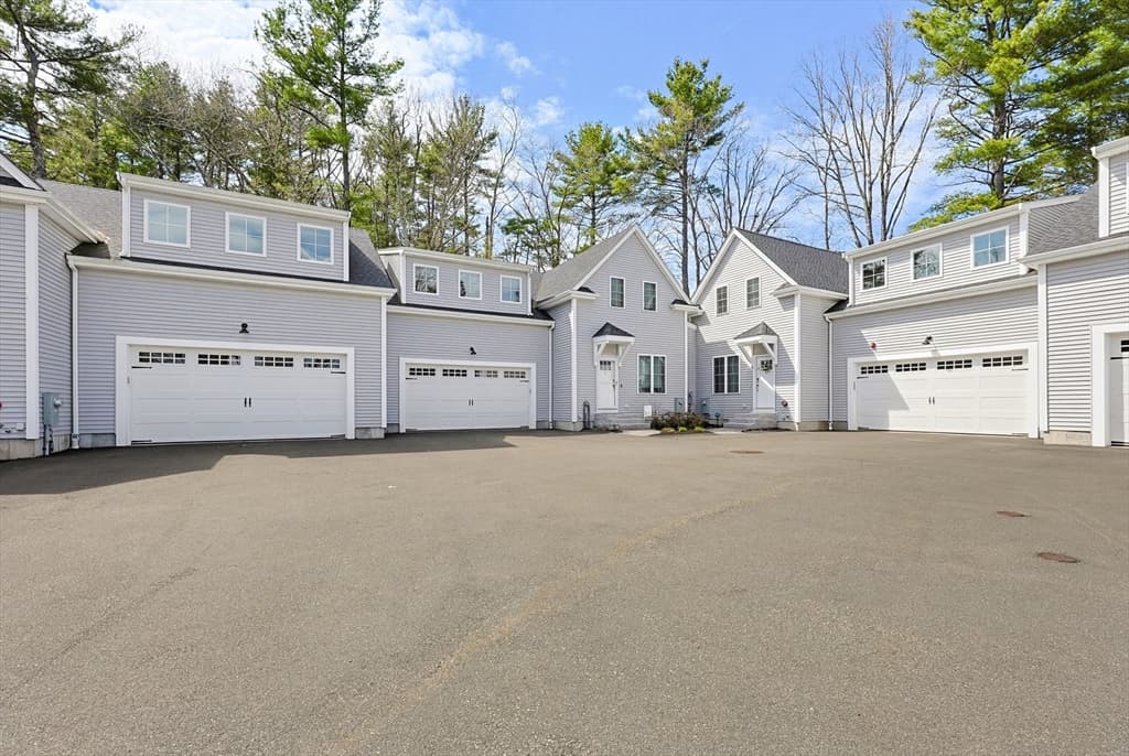 Condominium at 3 Harmony Way # 3, Medway MA 02053, Medway, photo 2 of 41
