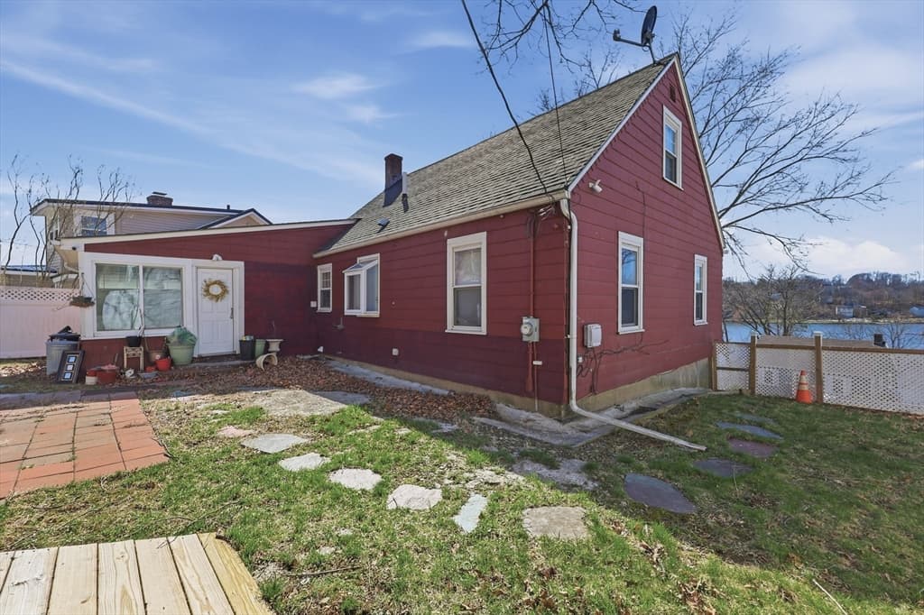 32 Indian Lake Parkway, Worcester MA 01605 photo 2
