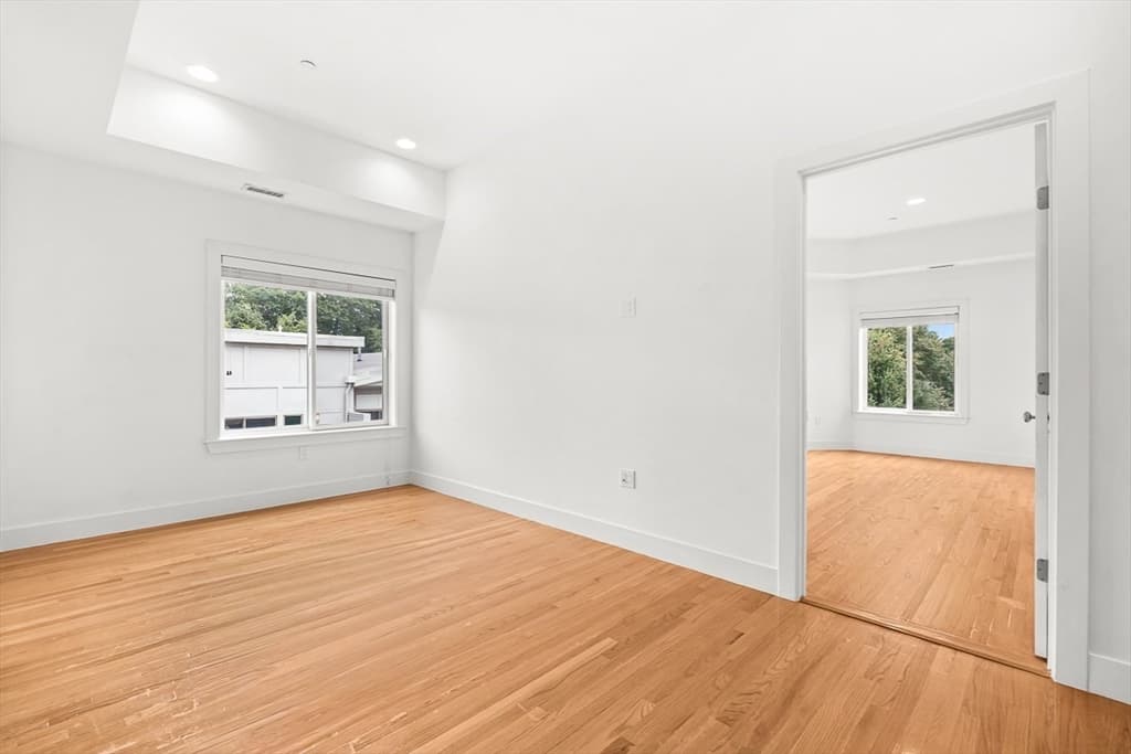 310 Hammond Pond Pkwy # 301, Brookline MA 02467 photo 12