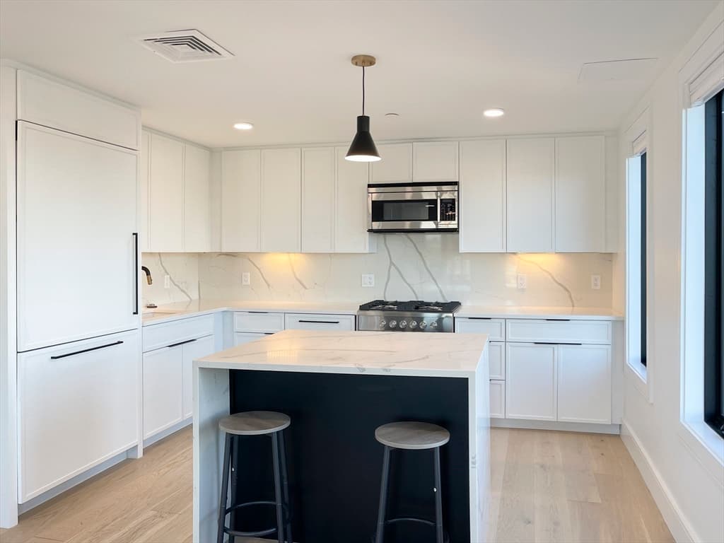 Condominium at 50 Leo M. Birmingham Pkwy # 409, Boston MA 02135, photo 5 of 33
