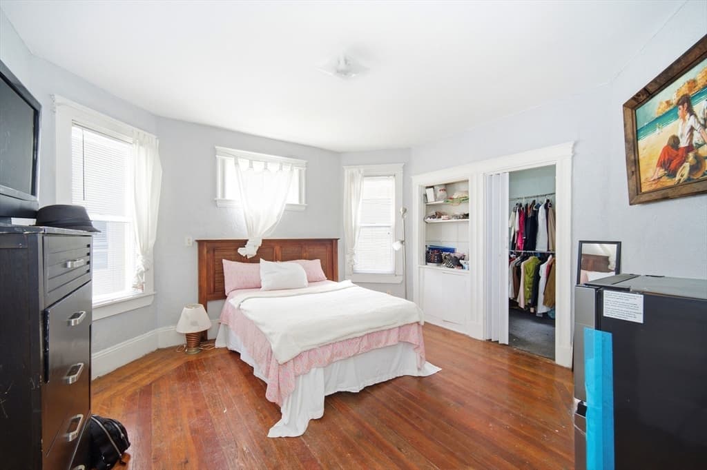 3 Family at 9 Helen St, Boston MA 02124, photo 9 of 16