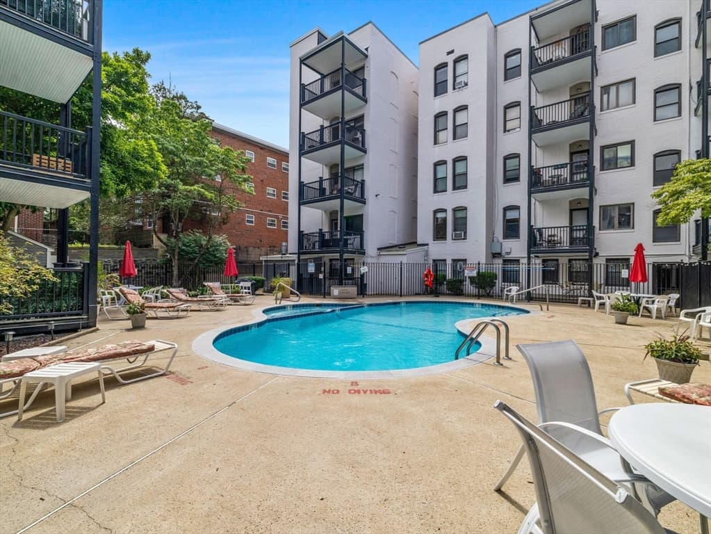 Condominium at 1486 Commonwealth Ave # 4, Boston MA 02135, photo 2 of 17