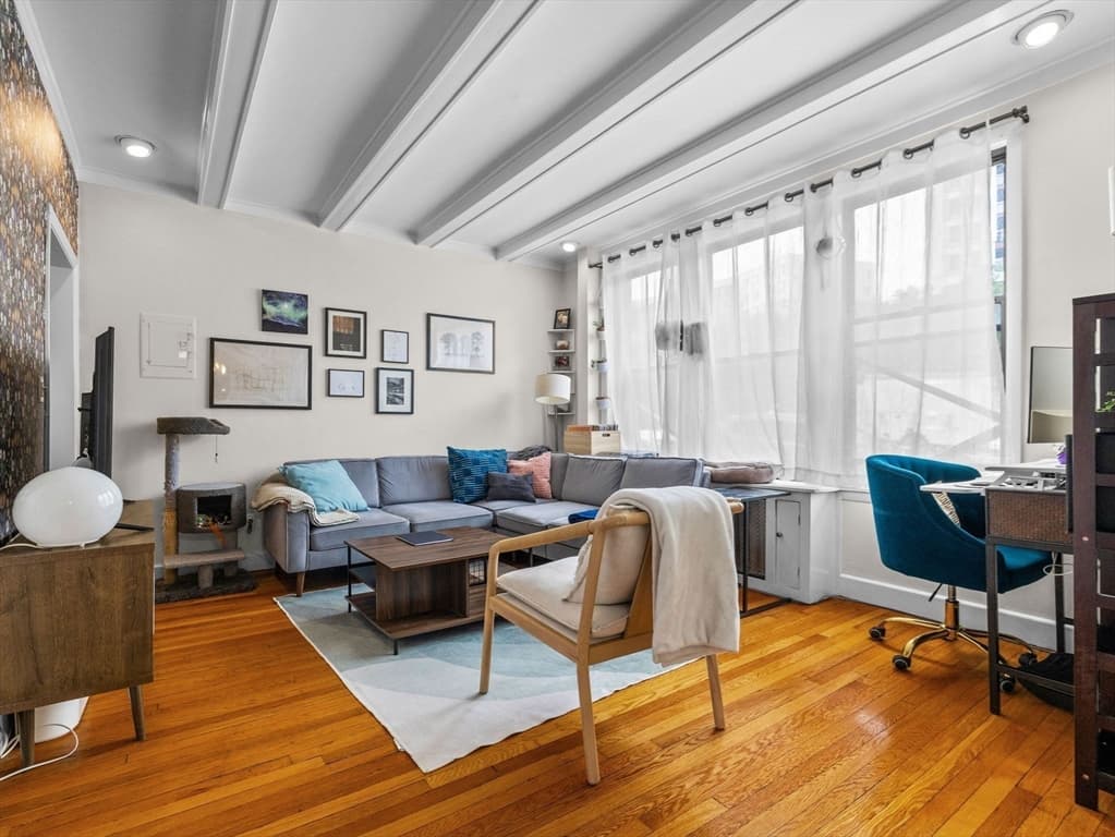 Condominium at 1486 Commonwealth Ave # 4, Boston MA 02135, photo 5 of 17
