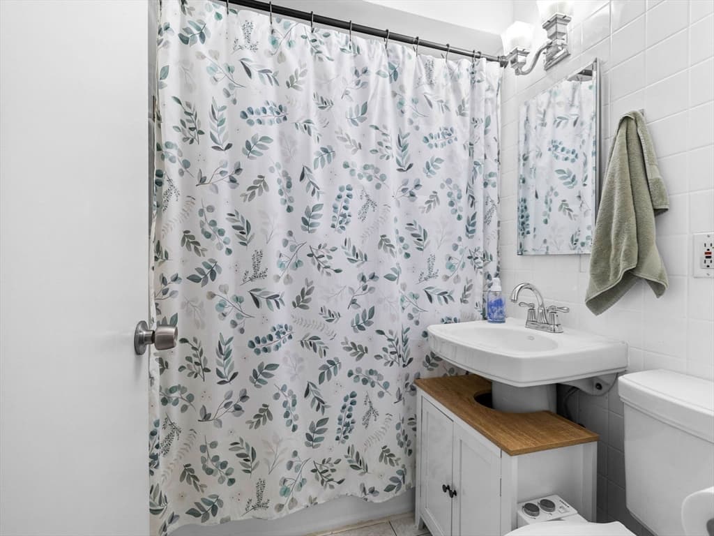Condominium at 1486 Commonwealth Ave # 4, Boston MA 02135, photo 11 of 17