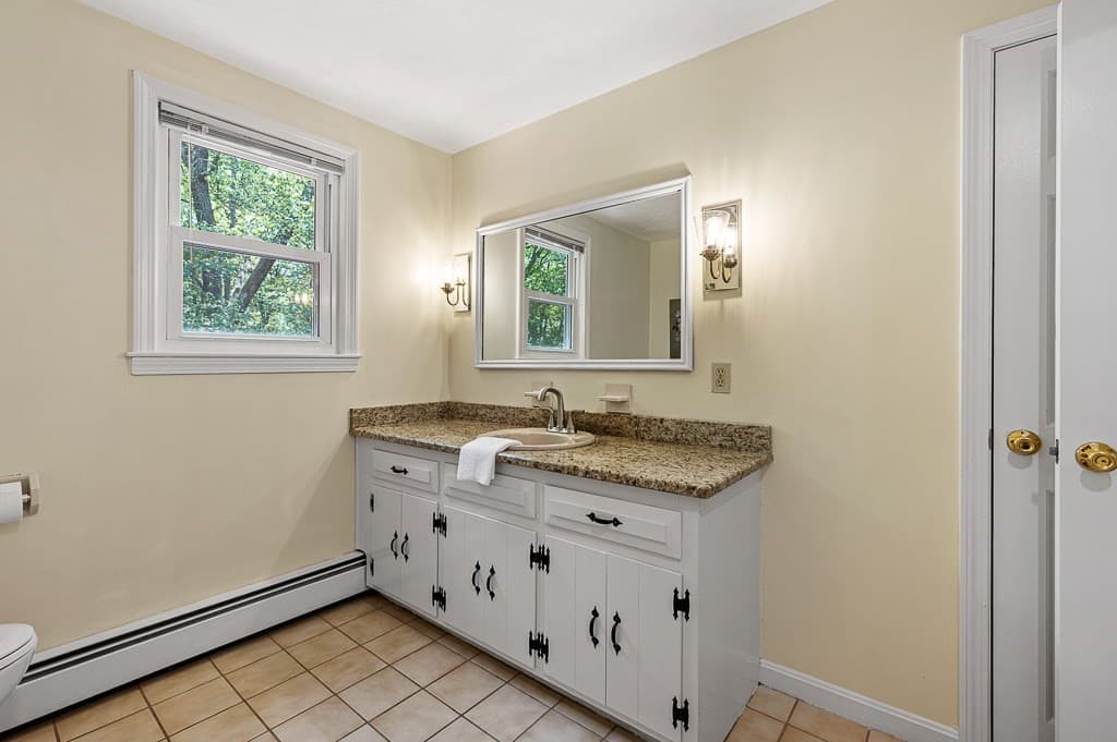Single Family Residence at 9 Olde Meetinghouse Rd, Westborough MA 01581, Westborough, photo 22 of 42