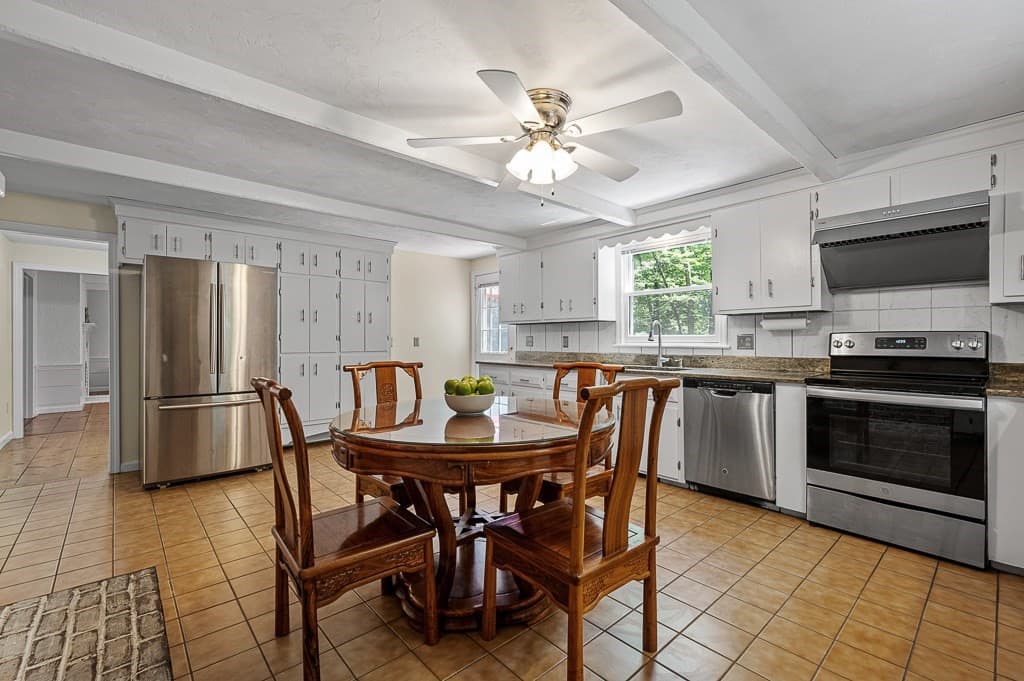 Single Family Residence at 9 Olde Meetinghouse Rd, Westborough MA 01581, Westborough, photo 15 of 42