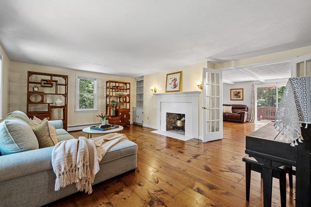 Single Family Residence at 9 Olde Meetinghouse Rd, Westborough MA 01581, Westborough, photo 8 of 42