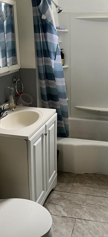 71 Fox St, Worcester MA 01604 photo 10