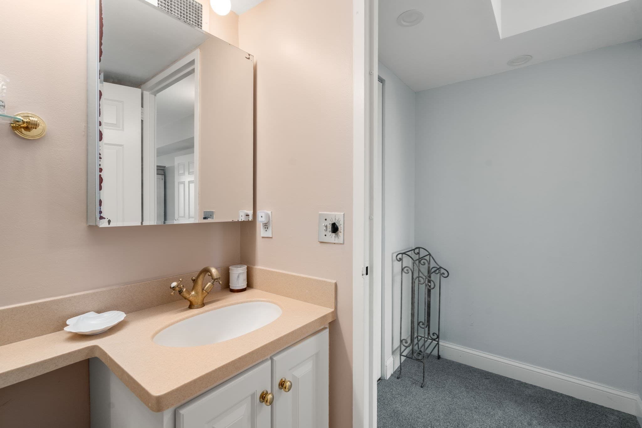 Condominium at 250 Hammond Pond Parkway # 705S, Newton MA 02467, Newton, photo 19 of 23