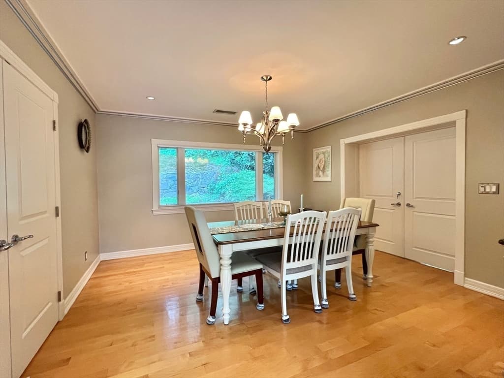 75 Lee Street, Brookline MA 02445 photo 12