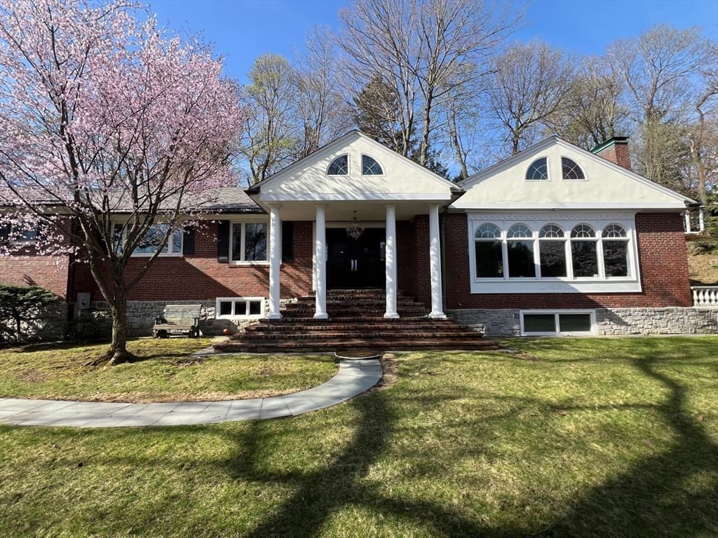 75 Lee Street, Brookline MA 02445