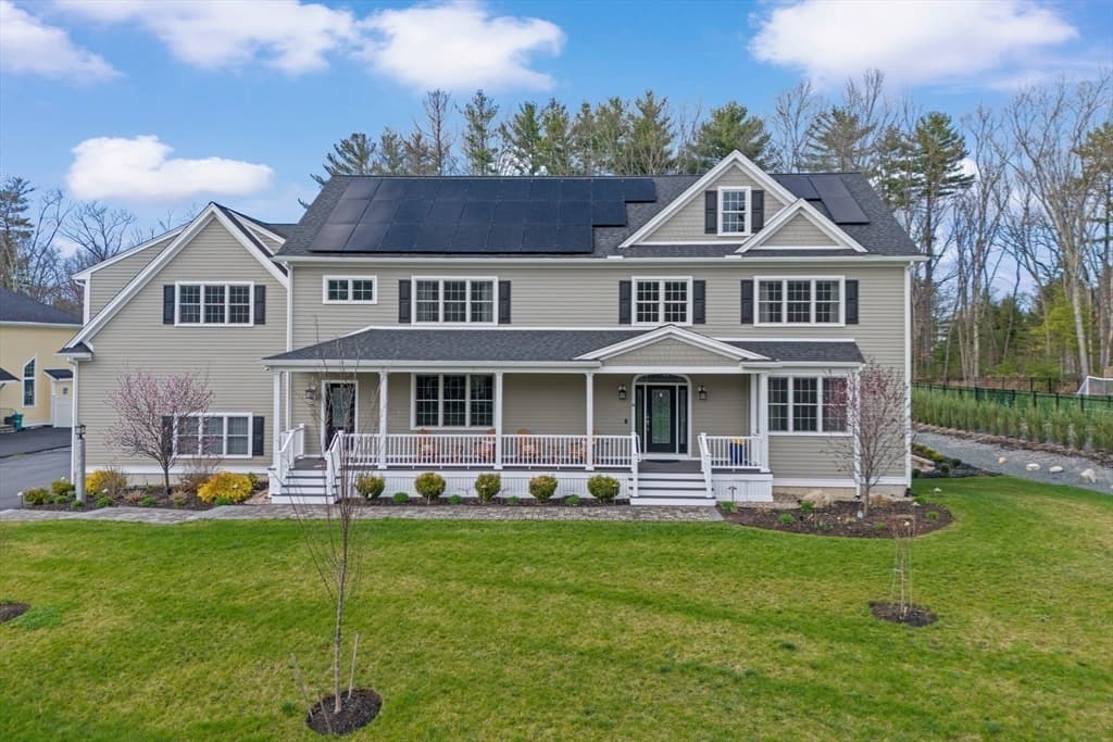 14 Charles St, North Reading MA 01864