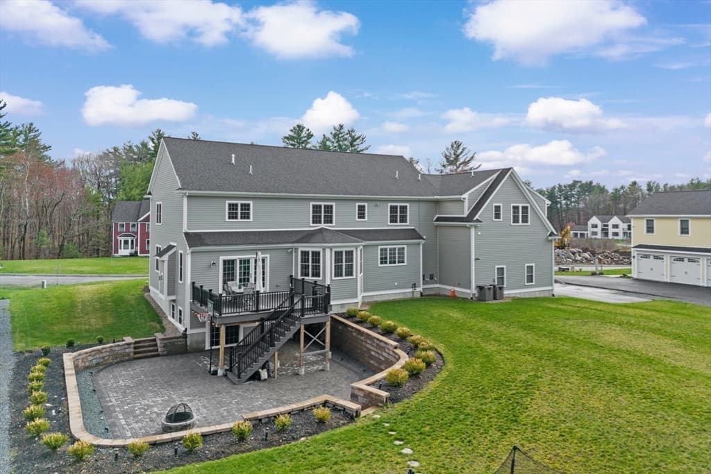 Single Family Residence at 14 Charles St, North Reading MA 01864, North Reading, photo 4 of 42