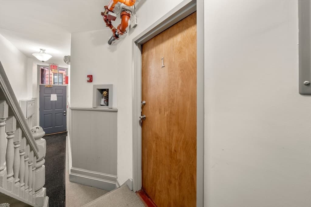 Condominium at 46 N Bennet St # 1, Boston MA 02113, photo 5 of 20