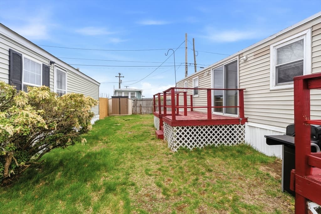 11 East Dr, East Providence RI 02916 photo 3