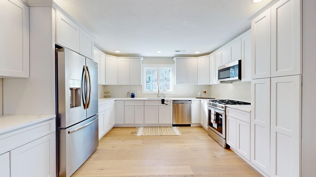 Single Family Residence at 42 Hastings Avenue, Worcester MA 01606, photo 14 of 39