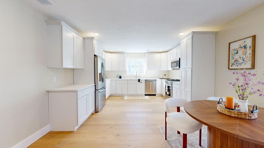 Single Family Residence at 42 Hastings Avenue, Worcester MA 01606, photo 15 of 39