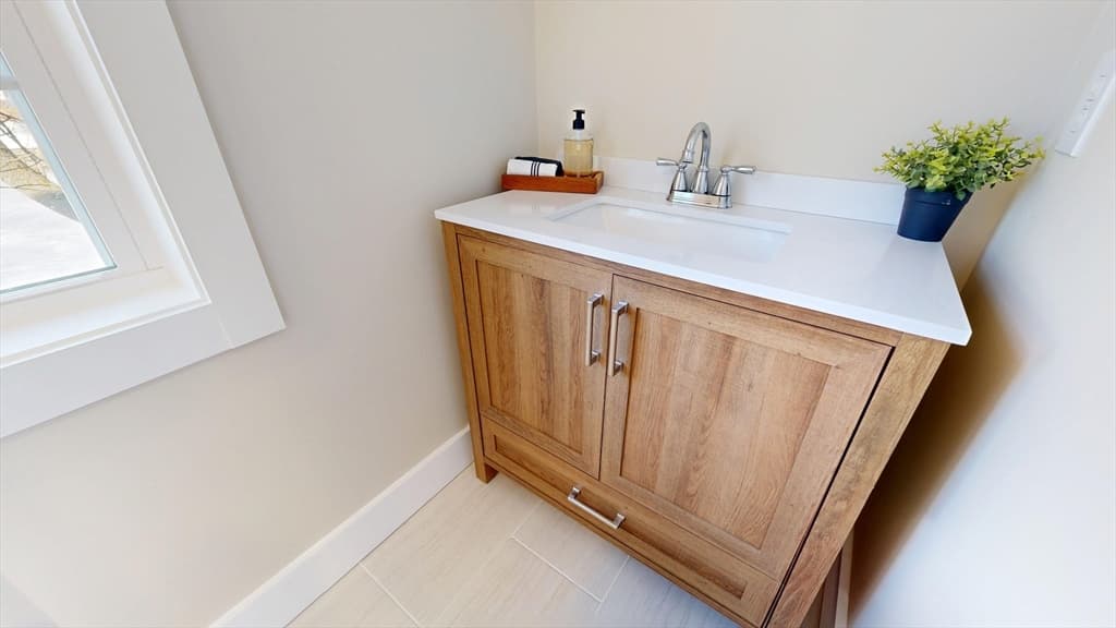 Single Family Residence at 42 Hastings Avenue, Worcester MA 01606, photo 25 of 39