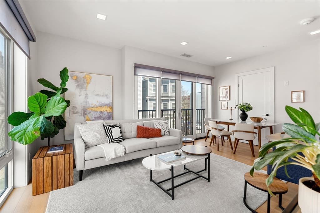Condominium at 287 Maverick Street # 201, Boston MA 02128, Boston, photo 5 of 17