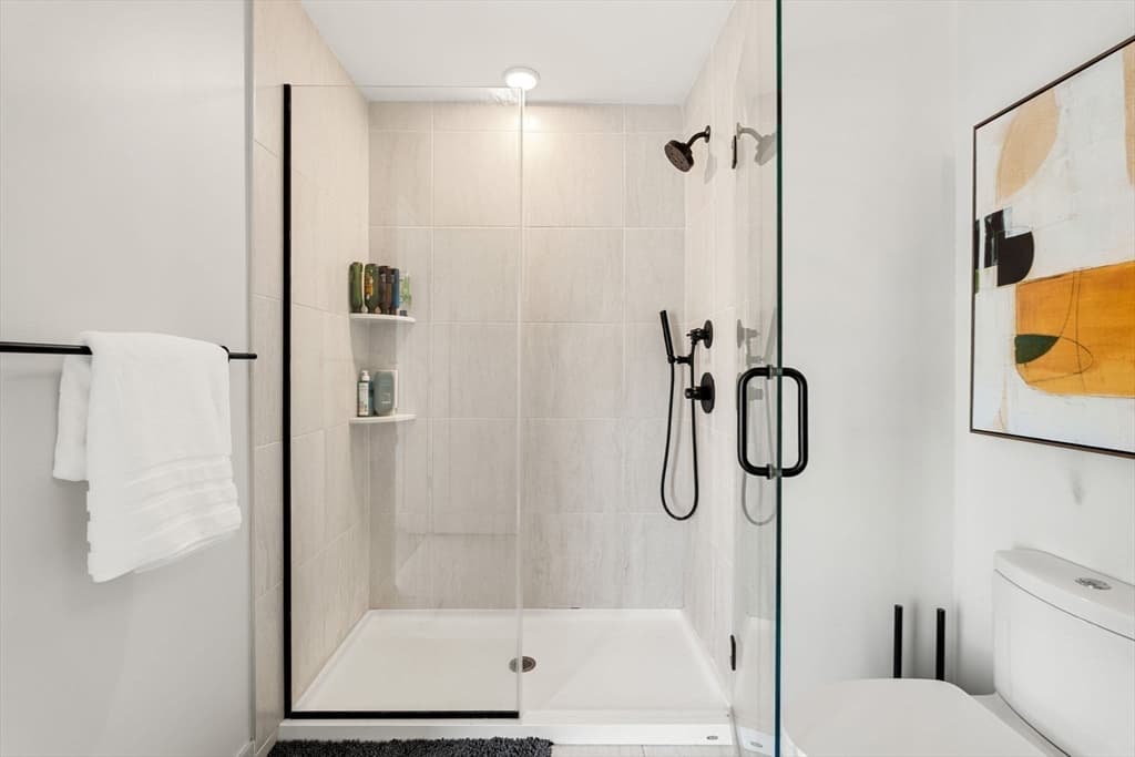 Condominium at 287 Maverick Street # 201, Boston MA 02128, Boston, photo 10 of 17