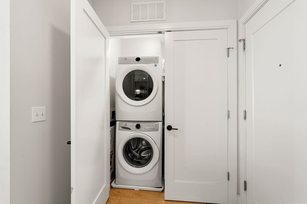 Condominium at 287 Maverick Street # 201, Boston MA 02128, Boston, photo 14 of 17