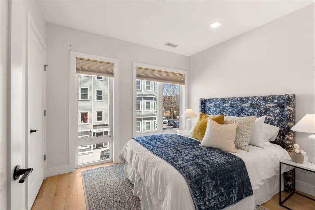 Condominium at 287 Maverick Street # 201, Boston MA 02128, Boston, photo 11 of 17