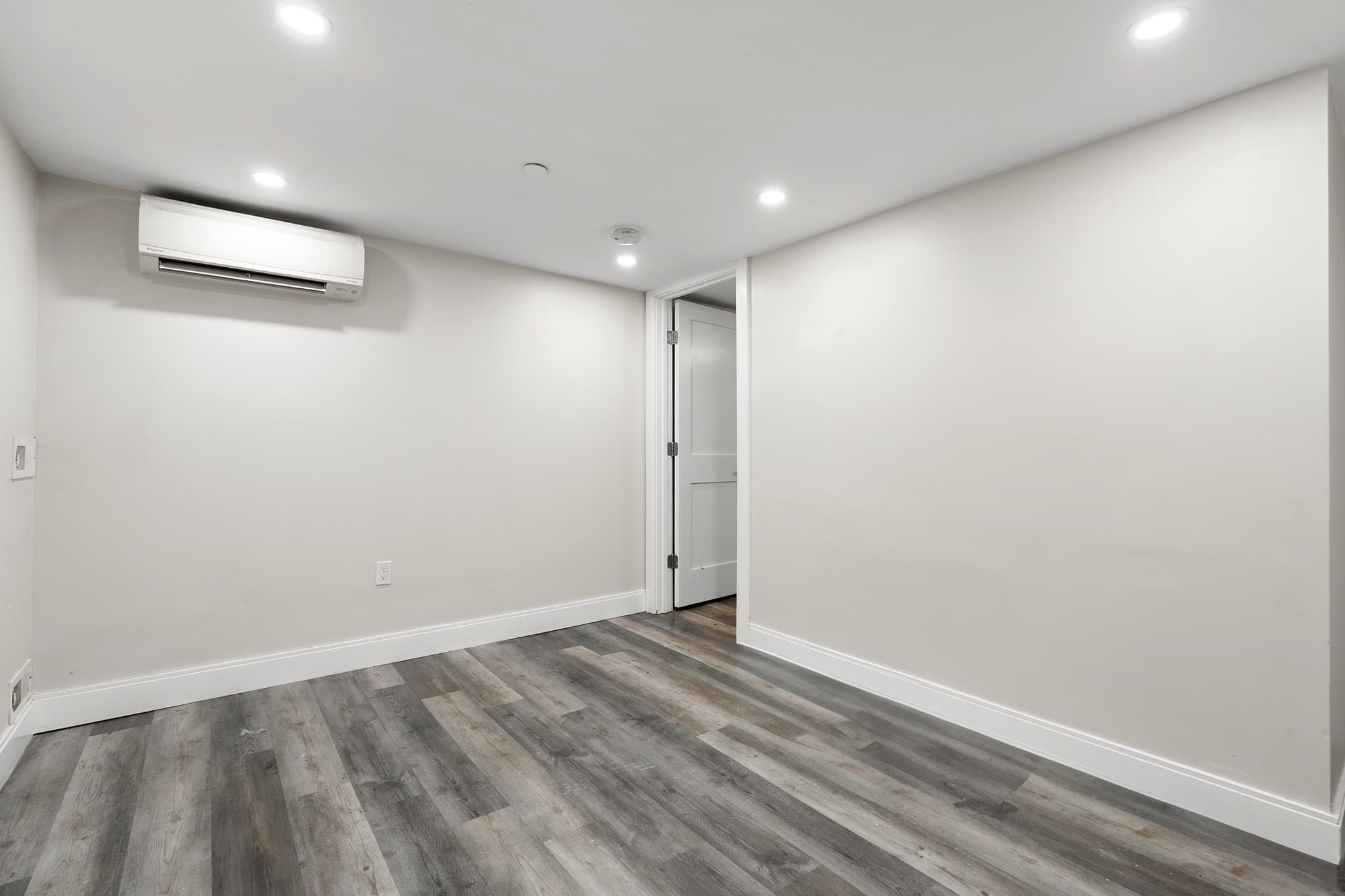 5-9 Family at 81 Chelsea St, Everett MA 02149, Everett, photo 5 of 23
