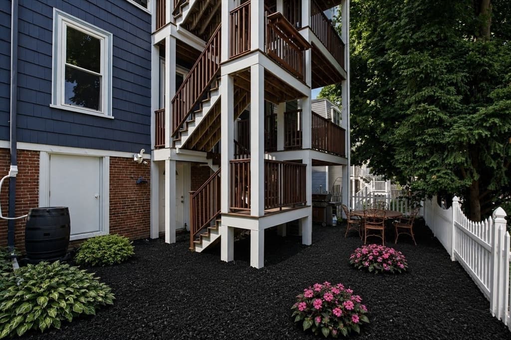 Condominium at 96 Seaverns Ave # 1, Boston MA 02130, photo 2 of 42