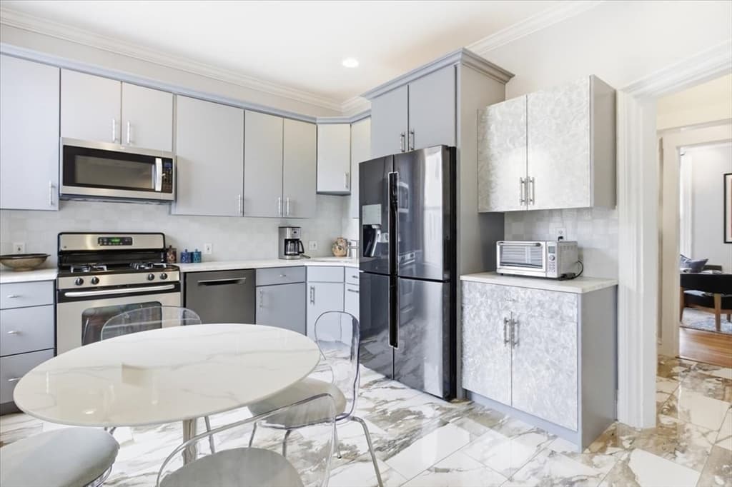 Condominium at 96 Seaverns Ave # 1, Boston MA 02130, photo 6 of 42