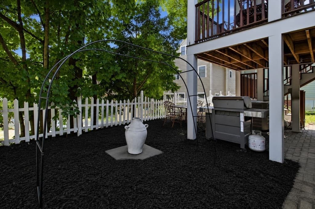 Condominium at 96 Seaverns Ave # 1, Boston MA 02130, photo 3 of 42