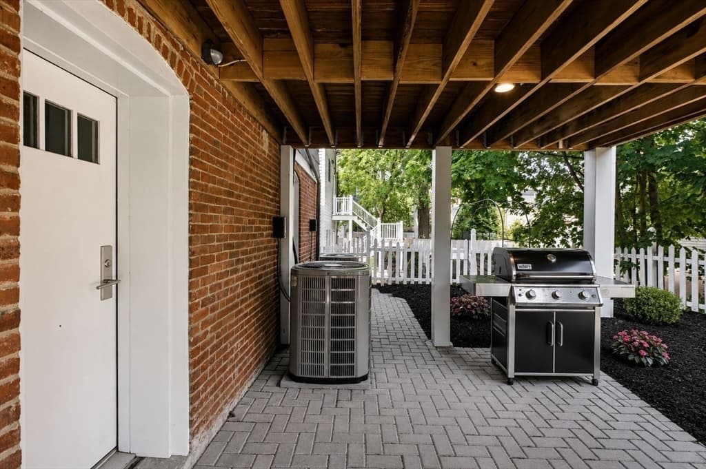 Condominium at 96 Seaverns Ave # 1, Boston MA 02130, photo 32 of 42