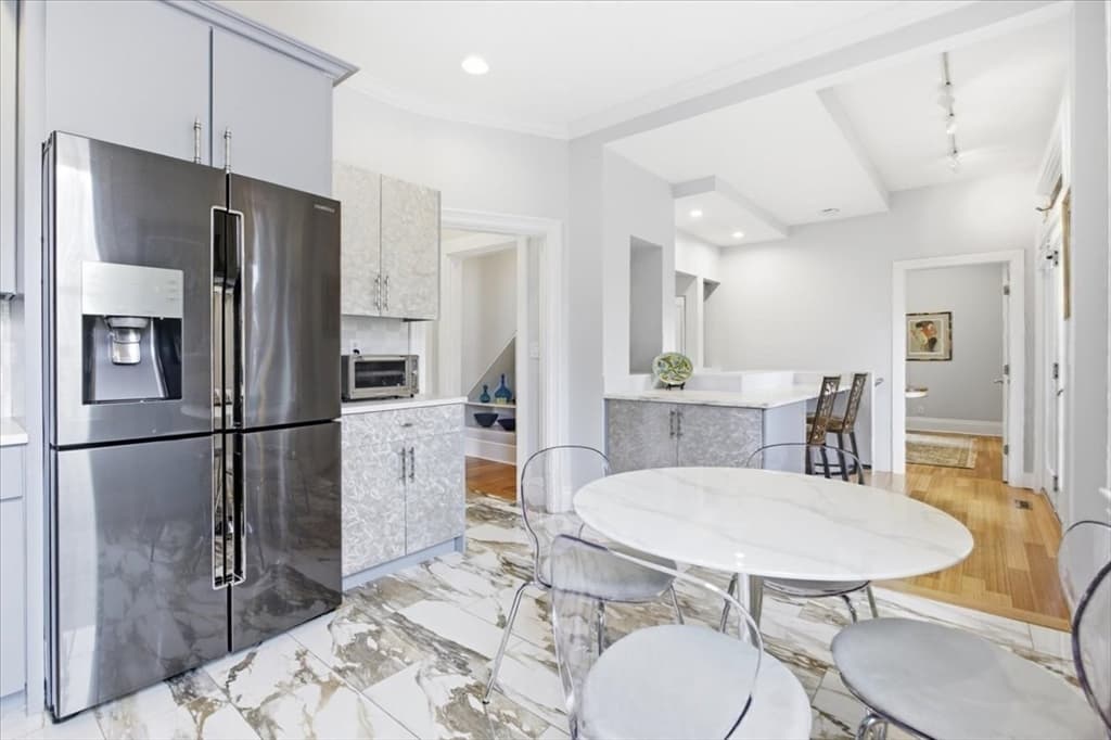 96 Seaverns Ave # 1, Boston MA 02130
