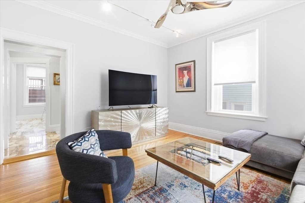 Condominium at 96 Seaverns Ave # 1, Boston MA 02130, photo 9 of 42