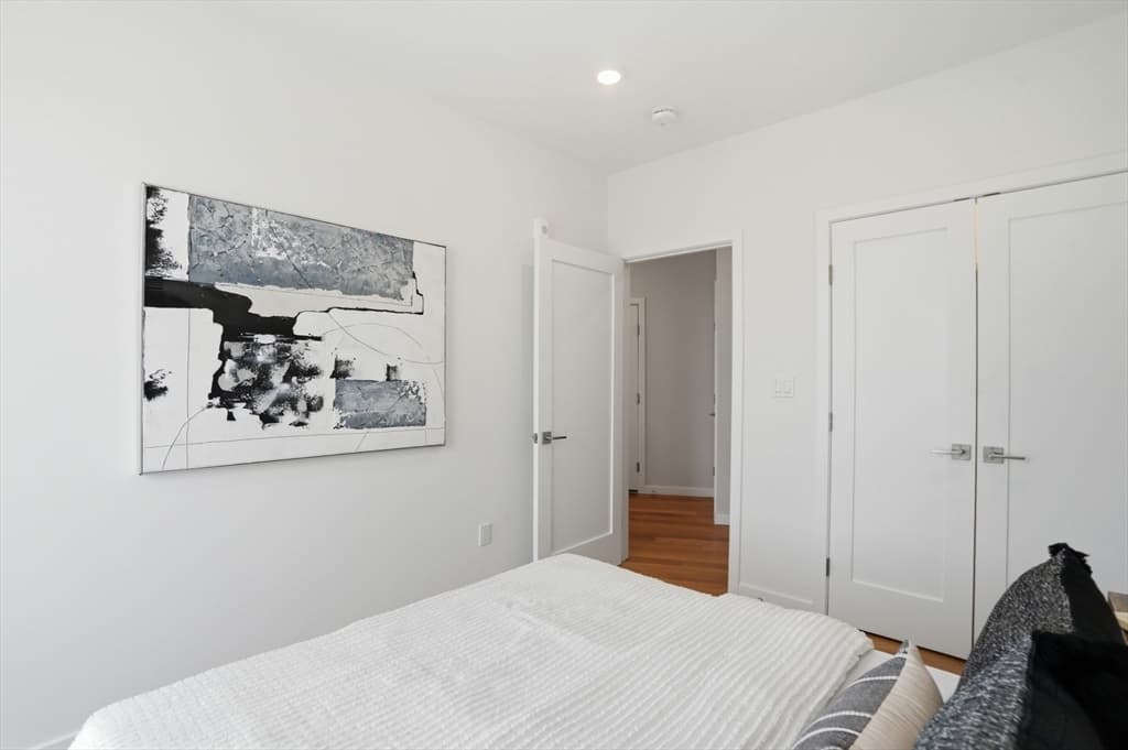 Condominium at 267 Old Colony # 506, Boston MA 02127, Boston, photo 23 of 35