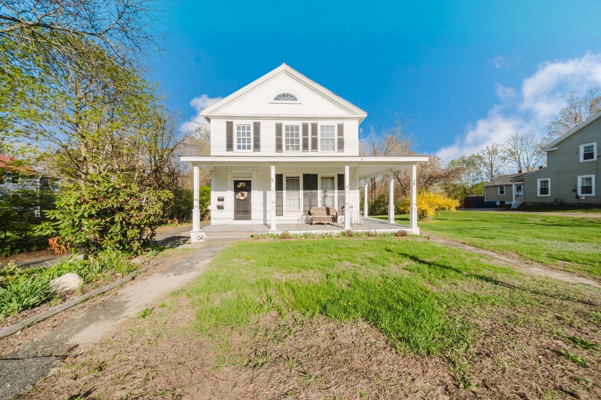 34 Main, Monson MA 01057