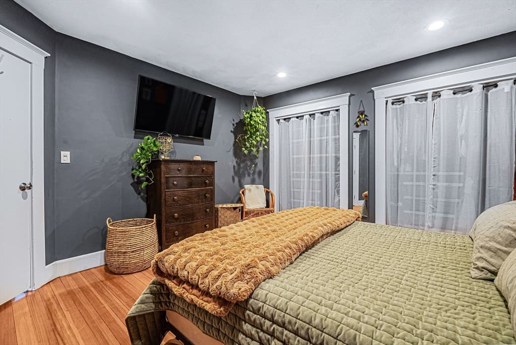 Condominium at 25 South Street # 4, Boston MA 02135, photo 23 of 31