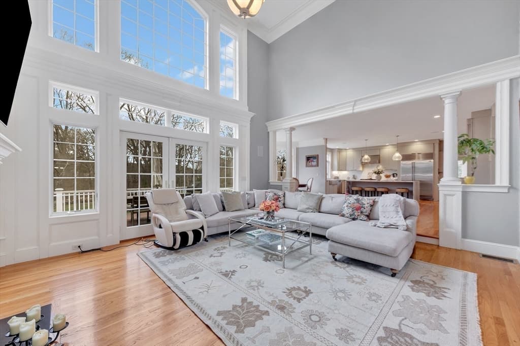 Single Family Residence at 4 Nipmuc Lane, Southborough MA 01772, Southborough, photo 12 of 42