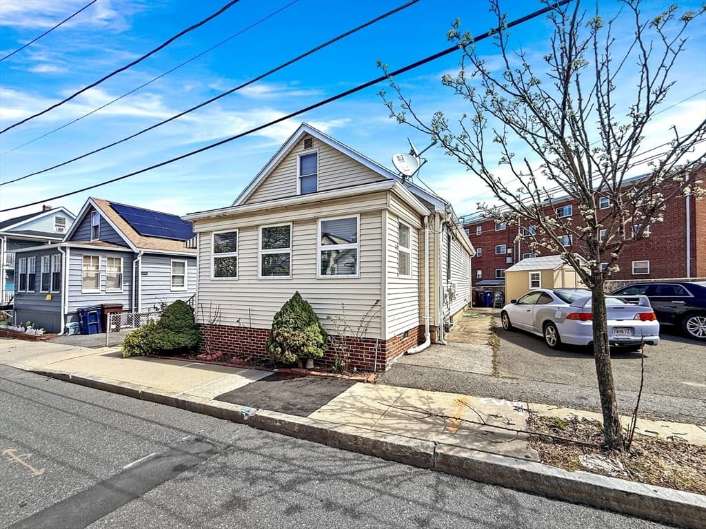 14 Oak Ter, Everett MA 02149 photo 4