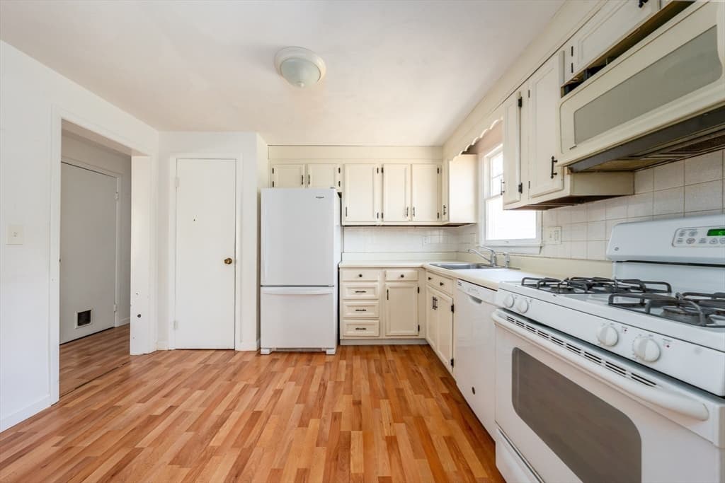 67 Crawford Rd, Barnstable MA 02635 photo 9