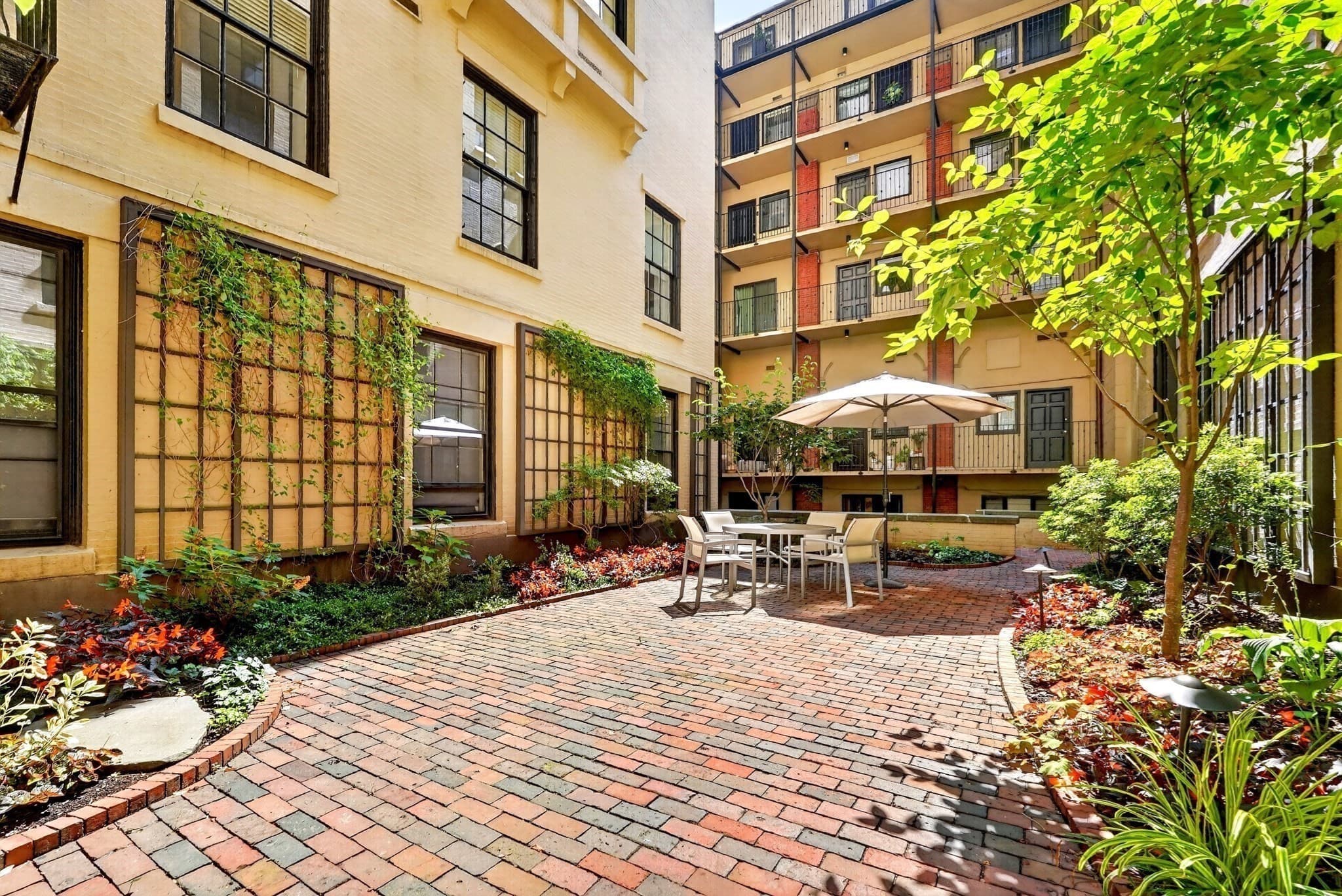 Condominium at 70 Mt Vernon # 3A, Boston MA 02108, photo 29 of 42