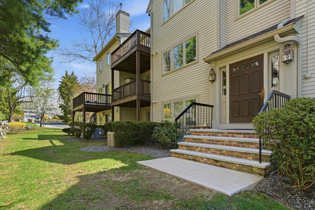 63 Maple St # F, Canton MA 02021 photo 2