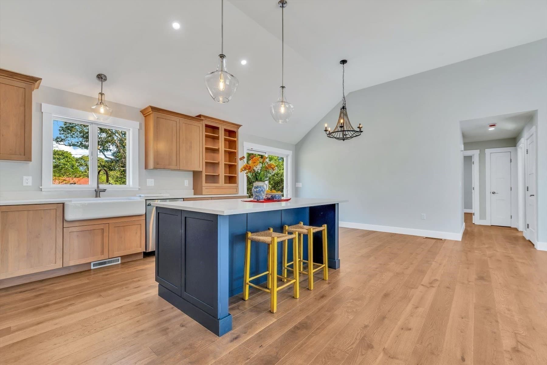 Single Family Residence at 25 Percival Rd, Falmouth MA 02536, photo 6 of 30