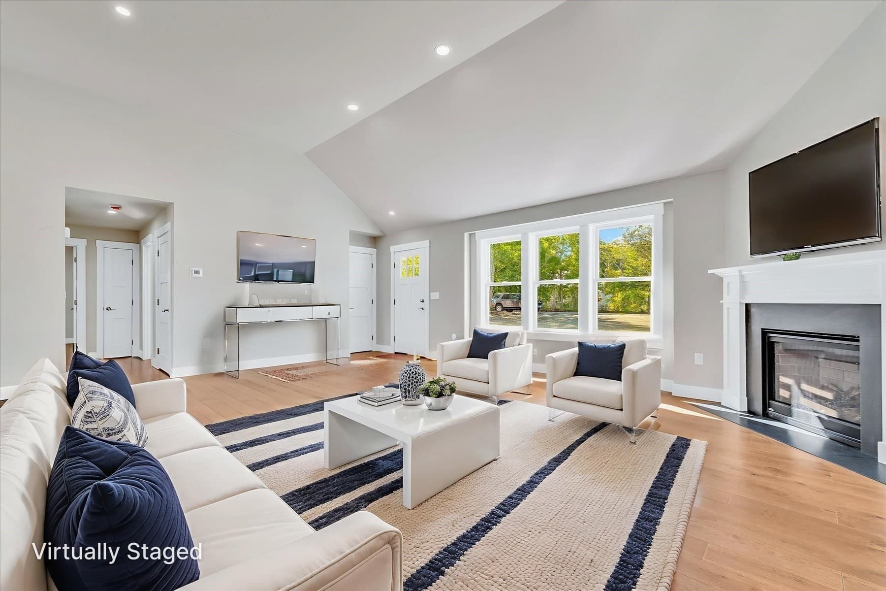Single Family Residence at 25 Percival Rd, Falmouth MA 02536, photo 5 of 30