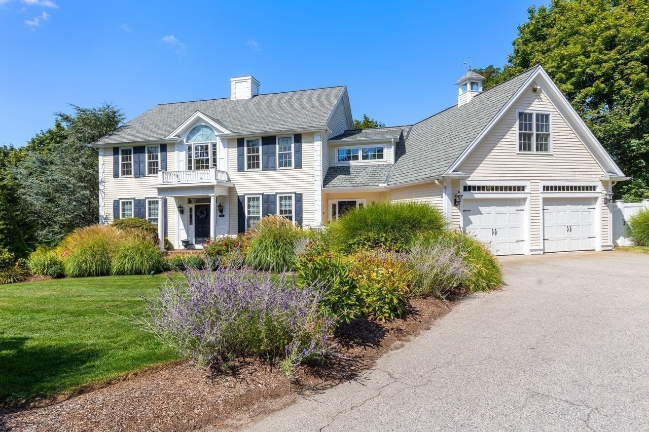 Single Family Residence at 792-A Jerusalem Rd, Cohasset MA 02025, photo 3 of 40