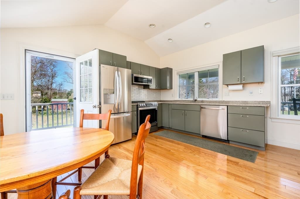 339 Cedar St, Barnstable MA 02668 photo 4