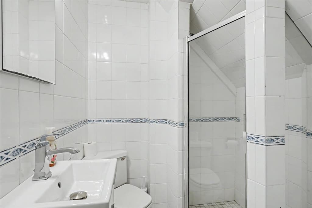 Condominium at 188 Waverley St # 2, Belmont MA 02478, Belmont, photo 14 of 23