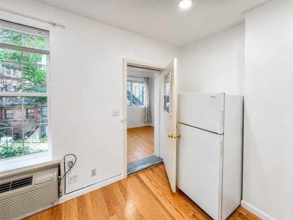 Condominium at 74 Tyler St # C, Boston MA 02111, photo 13 of 32