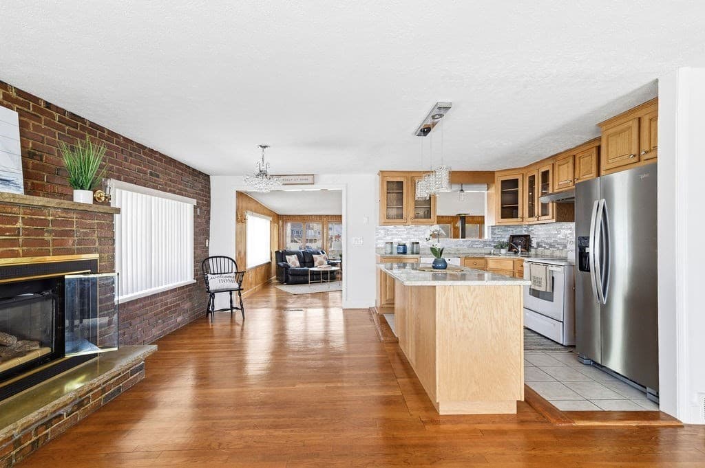 Single Family Residence at 151 Wessagussett Rd, Weymouth MA 02191, Weymouth, photo 12 of 42