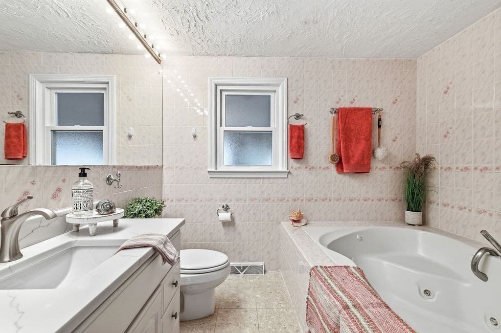Single Family Residence at 151 Wessagussett Rd, Weymouth MA 02191, Weymouth, photo 20 of 42
