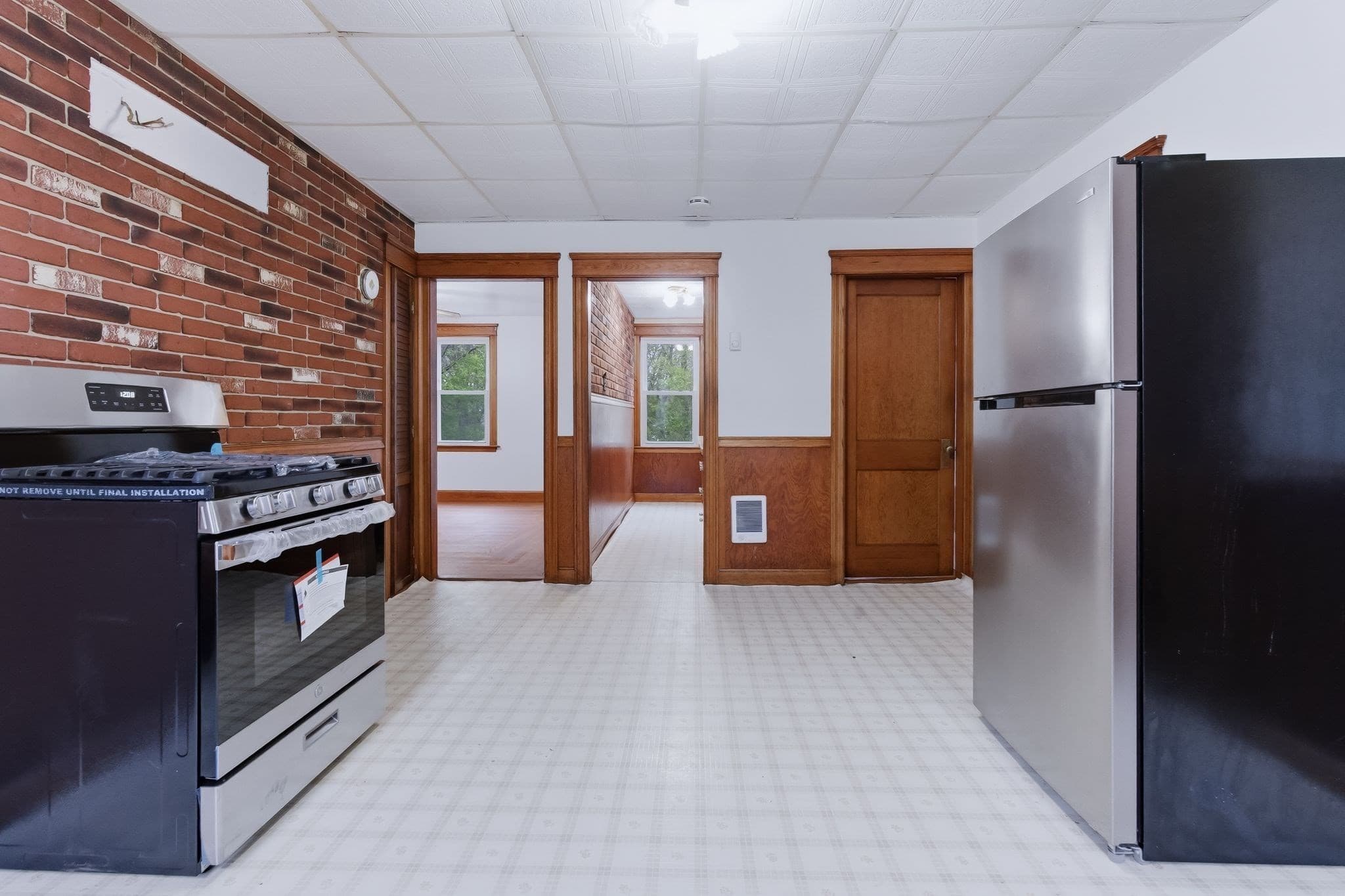 Multi Family at 7 Third Avenue, Dudley MA 01571, Dudley, photo 17 of 42